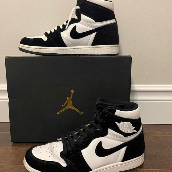 Jordan 1 retro high twist 🖤🤍 - Picture 2 of 4